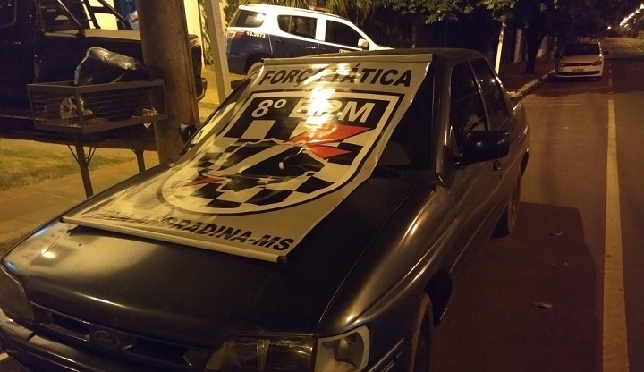 Autom&oacute;vel tamb&eacute;m foi encaminhado junto com a ocorr&ecirc;ncia na Delegacia de Pol&iacute;cia - Foto: Luis Gustavo/Jornal da Nova